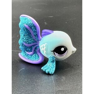 Littlest Pet Shop Guppy Fish Blue #2129 Glitter Pets LPS Authentic Purple Eyes
